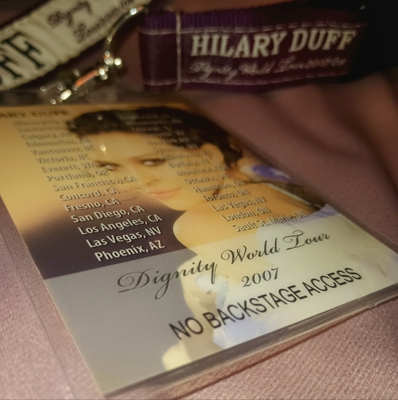 Hilary Duff 2007 Dignity World Tour - Picture 7 of 8